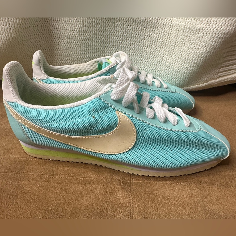 Nike Cortez SIZE 9* mesh* Good condition* aqua blue neon green/yellow - Picture 7 of 10